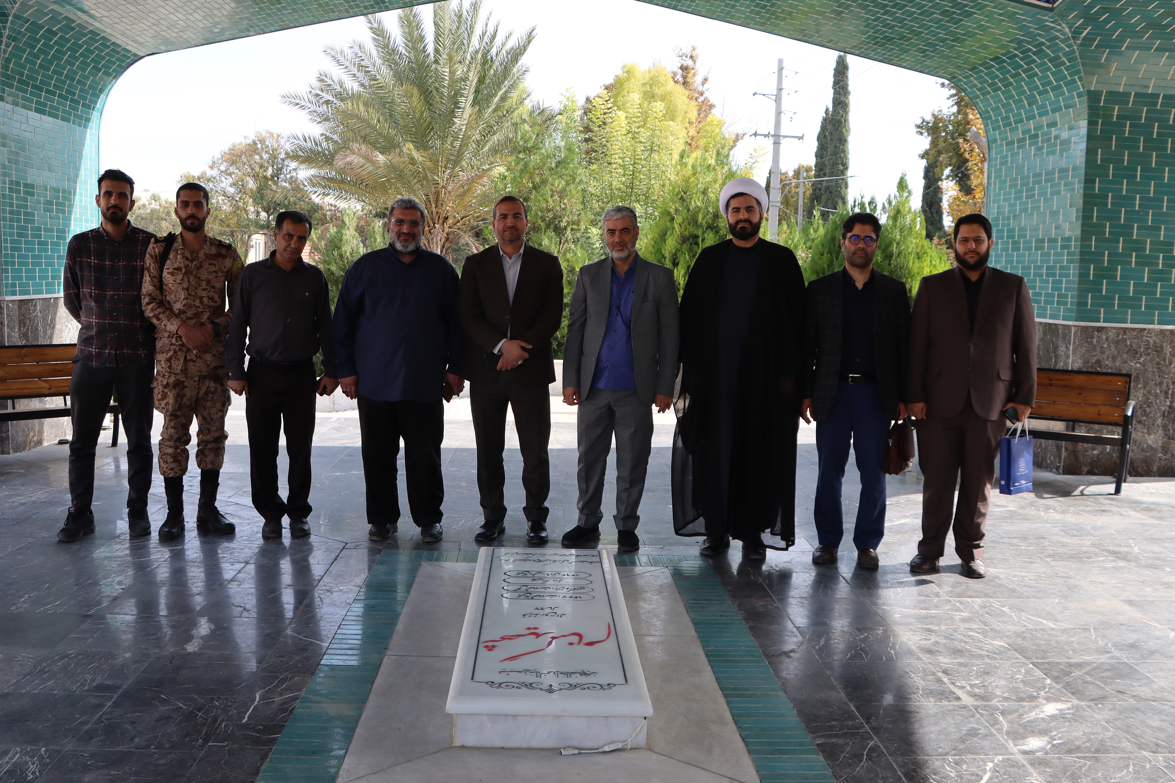 بازدید از ستاد کنگره ملی پانزده هزار شهید استان فارس توسط مسئول دفتر  نشر وحفظ آثار مقام معظم رهبری (مدظله العالی)